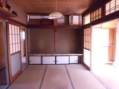 japanese-style room(s)