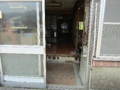 entrance