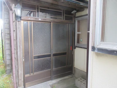 entrance