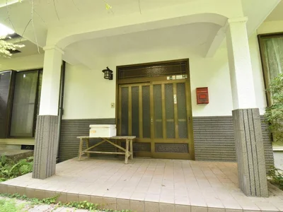 entrance