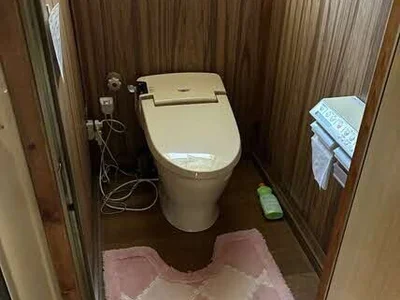 toilet