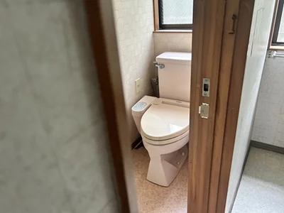 toilet