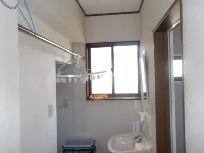 washroom washroom