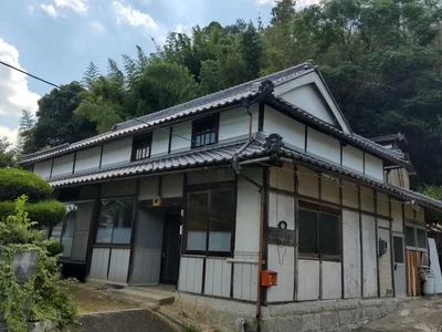 Photo 1 Photo 1