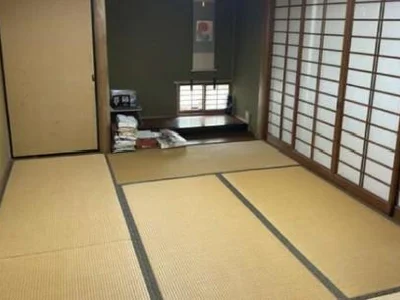 japanese-style room(s)
