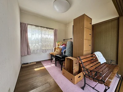 western-style room(s)