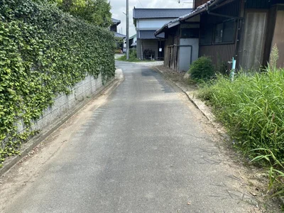 exterior (including front road)