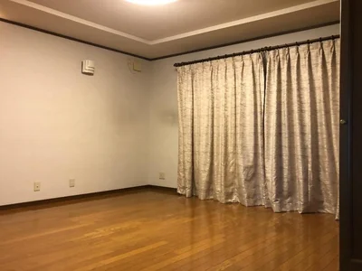 western-style room(s)