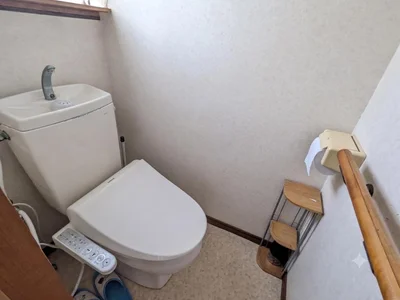toilet