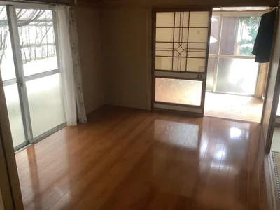 western-style room(s)