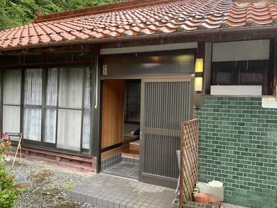 exterior exterior