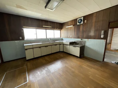 kitchen kitchen