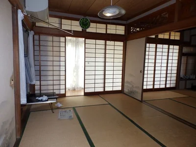 japanese-style room(s)