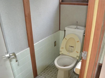 toilet
