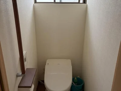 toilet toilet