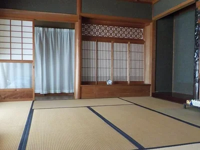 japanese-style room(s)