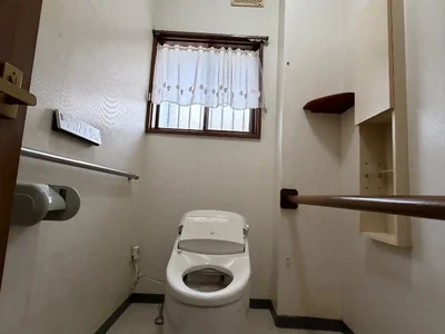 toilet