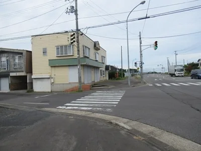 Photo 2 Photo 2