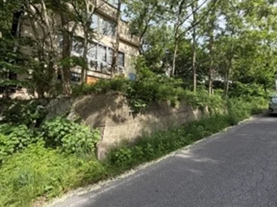 exterior (including front road)