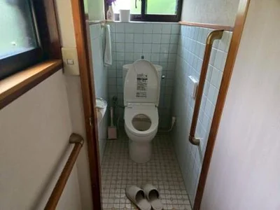 toilet