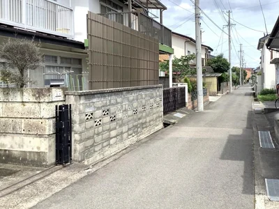 Photo 1 Photo 1