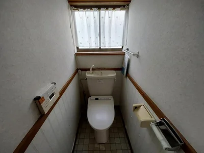 toilet