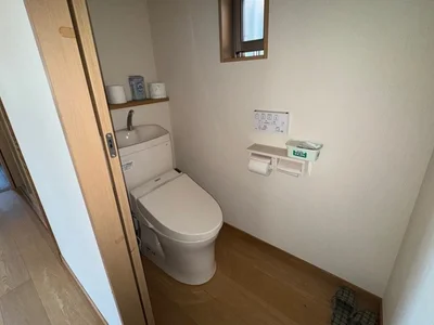 toilet
