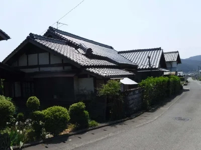 exterior exterior