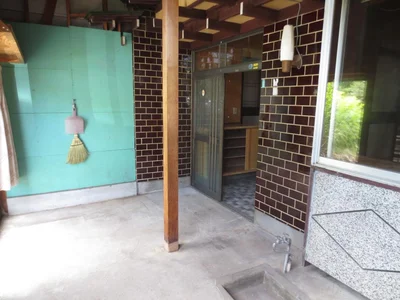 entrance