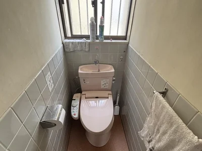 toilet