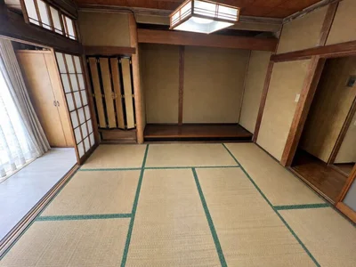 japanese-style room(s)