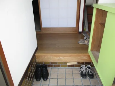 Photo 2 Photo 2