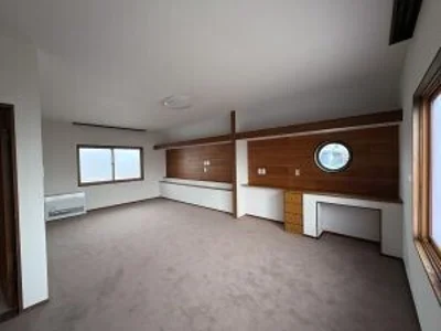 western-style room(s)