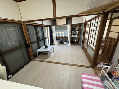 Photo 2