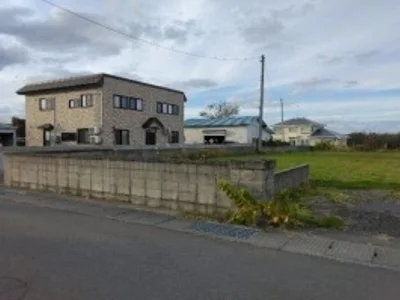 exterior (including front road) exterior (including front road)