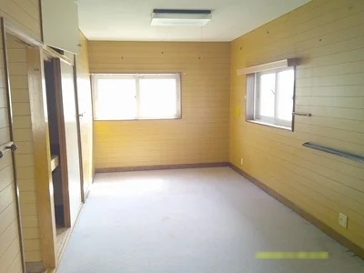 Photo 2 Photo 2