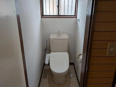 toilet