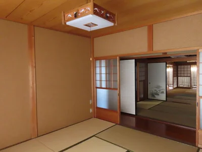japanese-style room(s)