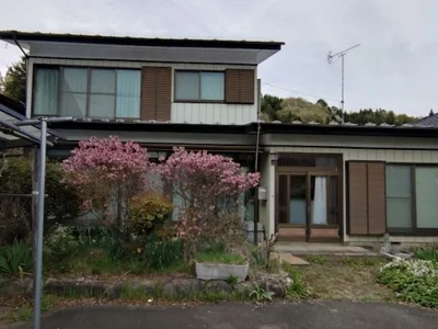 Photo 1 Photo 1