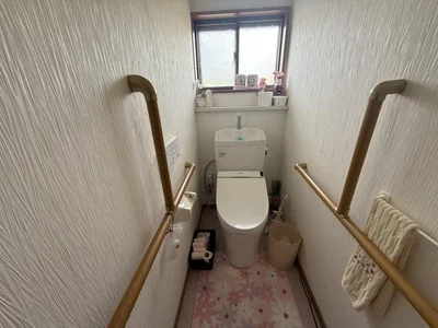 toilet toilet