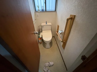 toilet