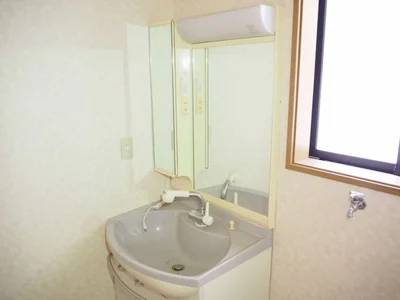 washroom washroom
