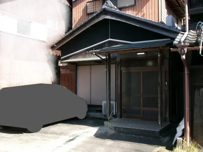 Photo 1 Photo 1