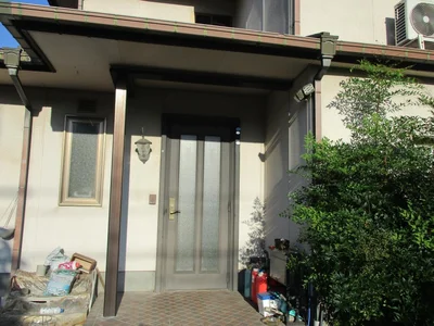 entrance