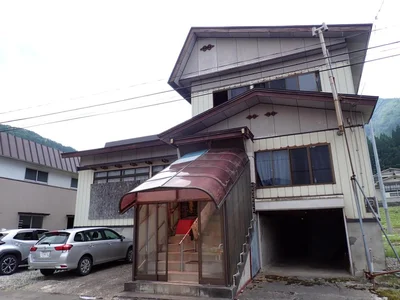 Photo 1 Photo 1