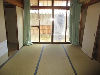 japanese-style room(s)