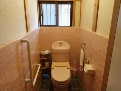 toilet