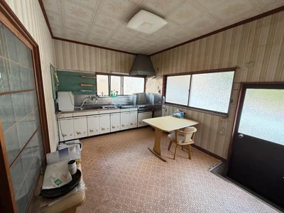 kitchen kitchen