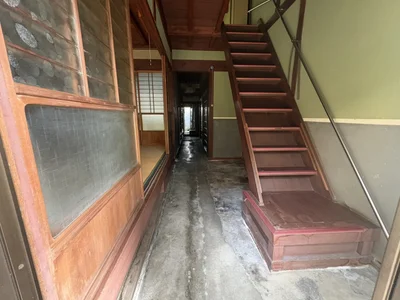 entrance