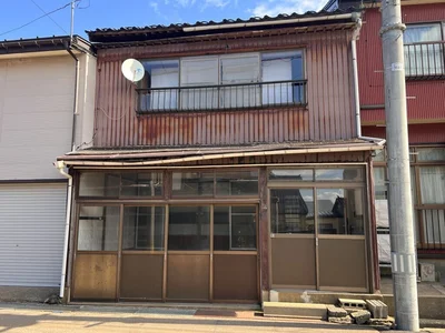 Photo 2 Photo 2